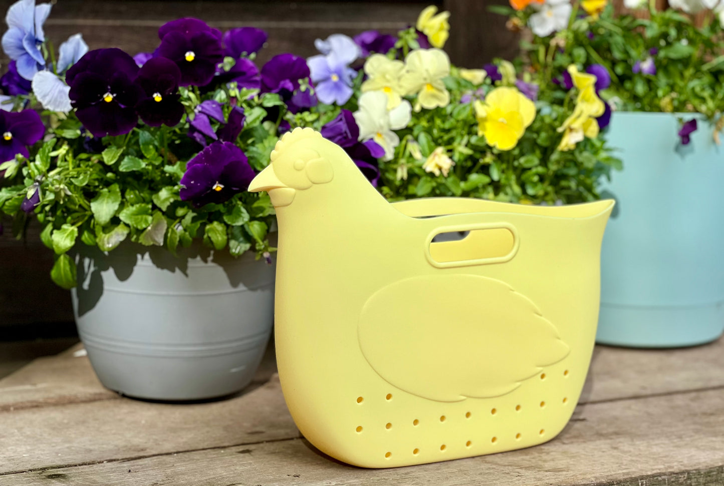 Hefty Hen Egg & Garden Bag, Yellow