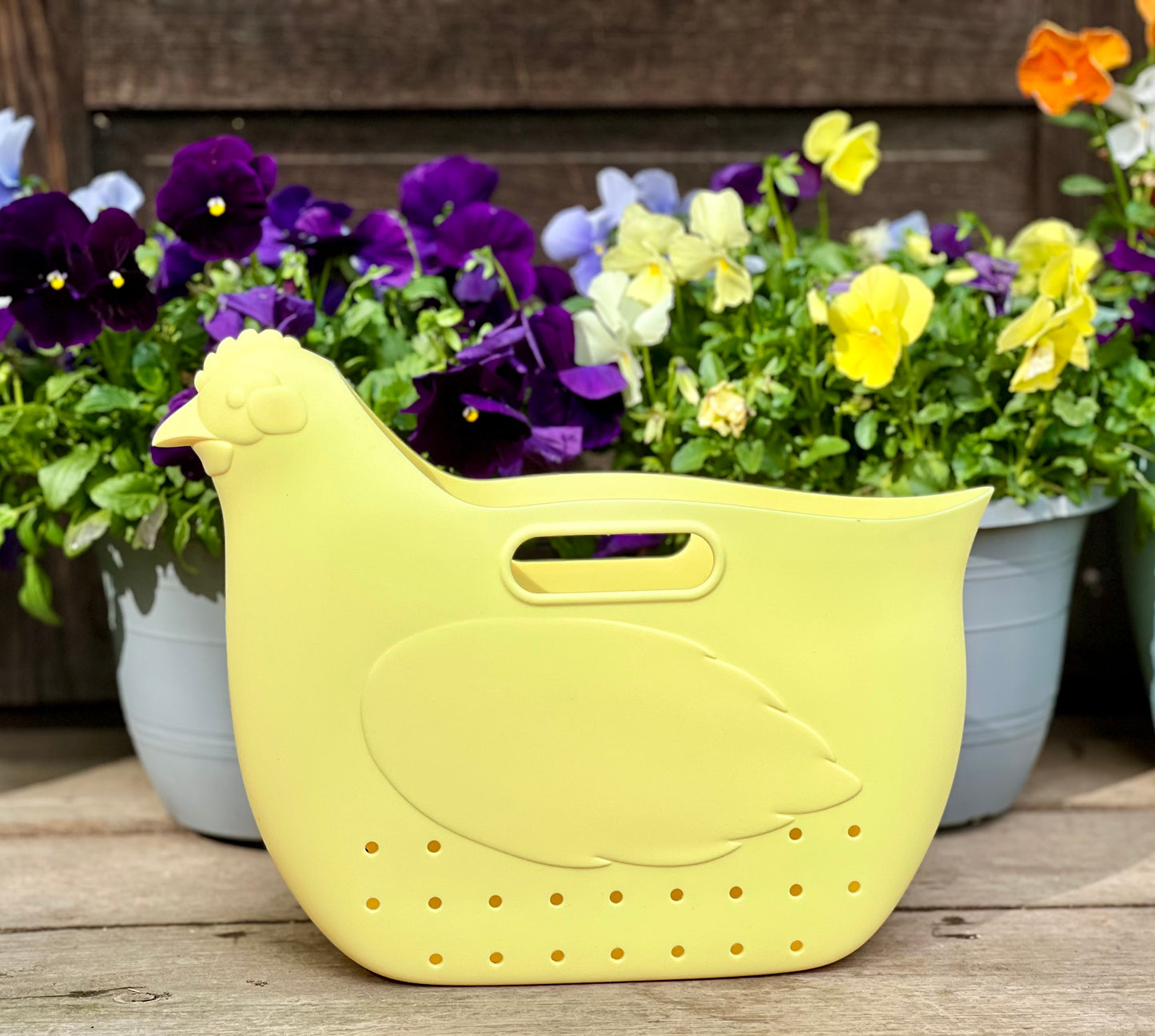 Hefty Hen Egg & Garden Bag, Yellow